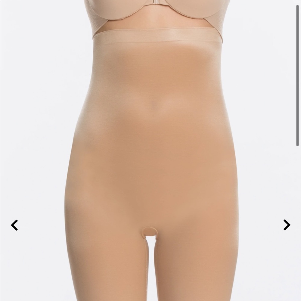 Spanx Skinny Britches® High-Waisted Mid-Thigh Short